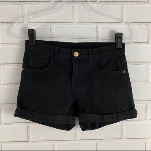H&M Black Cuffed Hem Shorts